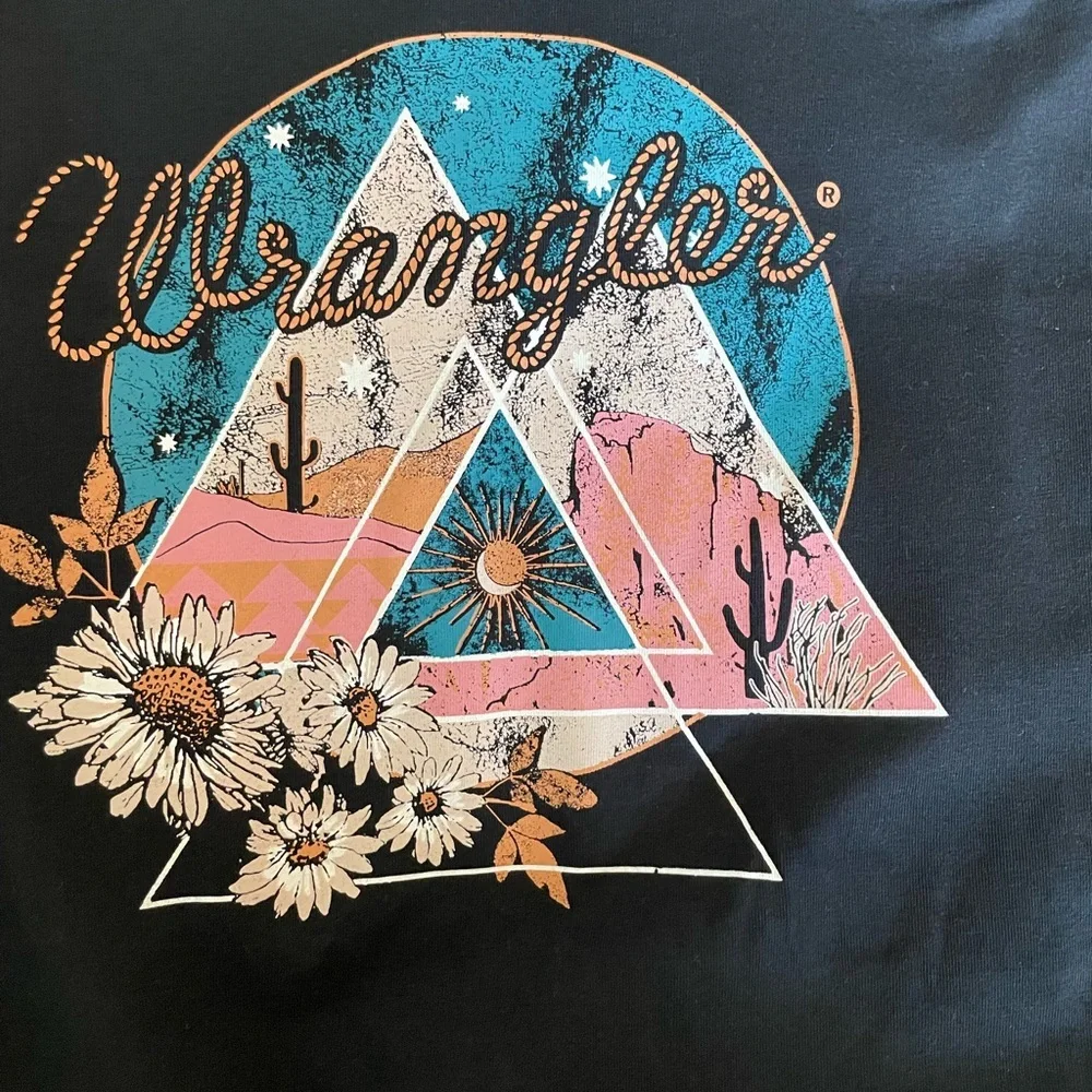 NWTS Wrangler Long Sleeve‎ Tee!  size 14/16 Xxl Flowers and cactus!